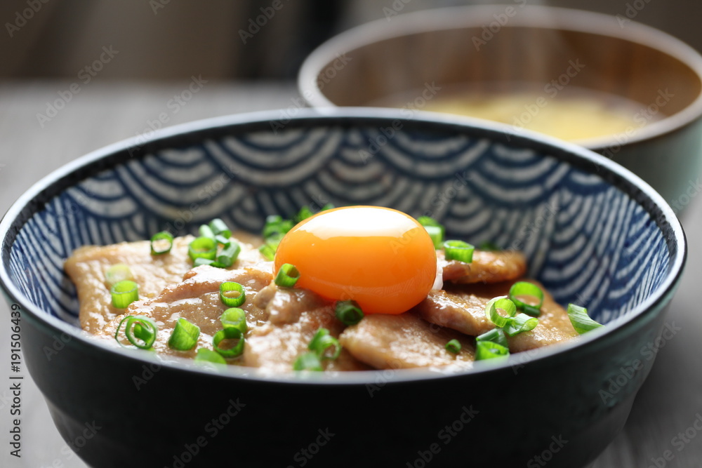 豚丼 豚丼