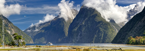 Activities at Milford Sound (Fjordland, New Zealand)