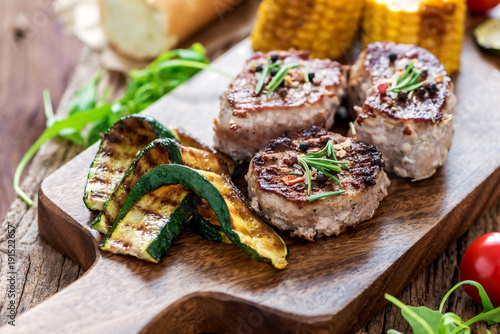 Fotografie Barbecue - Grillen - Fleisch - Catering - Buffet