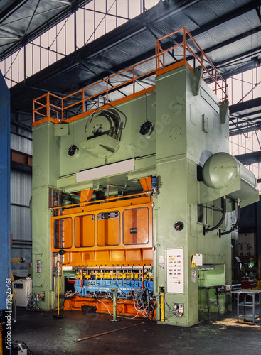 Industrial press for sheet metal stamping