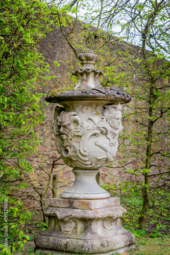 Statue im park