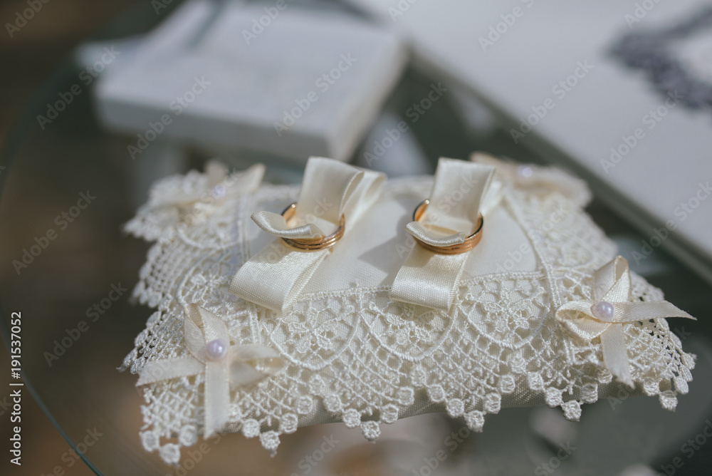 beautiful gold wedding rings on the bride's preparations beautiful gold wedding rings on the bride's preparations