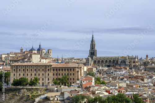 ciudad monumental de Toledo, España