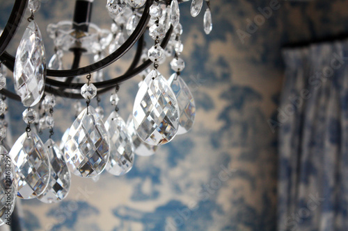 lamp chandelier with crystal macro