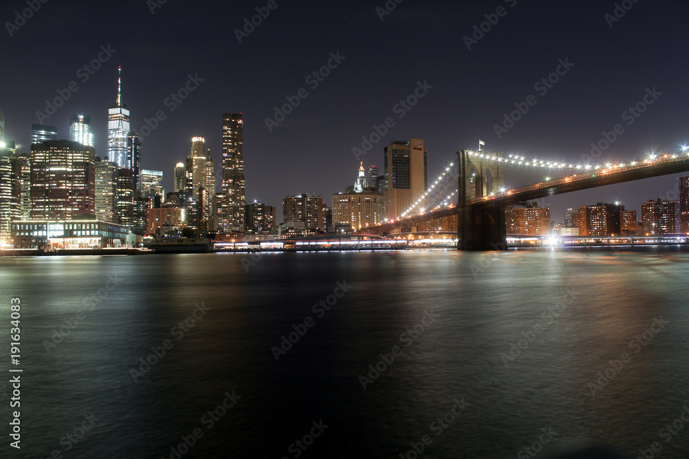 Fototapeta premium Manhatten bei Nacht