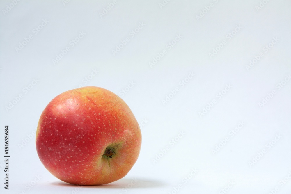 one red and yellow Apple on wite background 2 one red and yellow Apple on wite background 2
