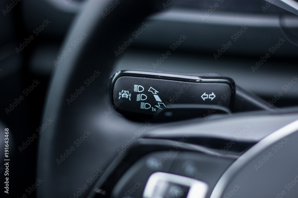 light switch on steering wheel