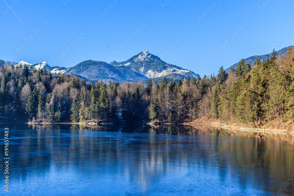 Winterlandschaft am gefrorenen Hechtsee Winterlandschaft am gefrorenen Hechtsee