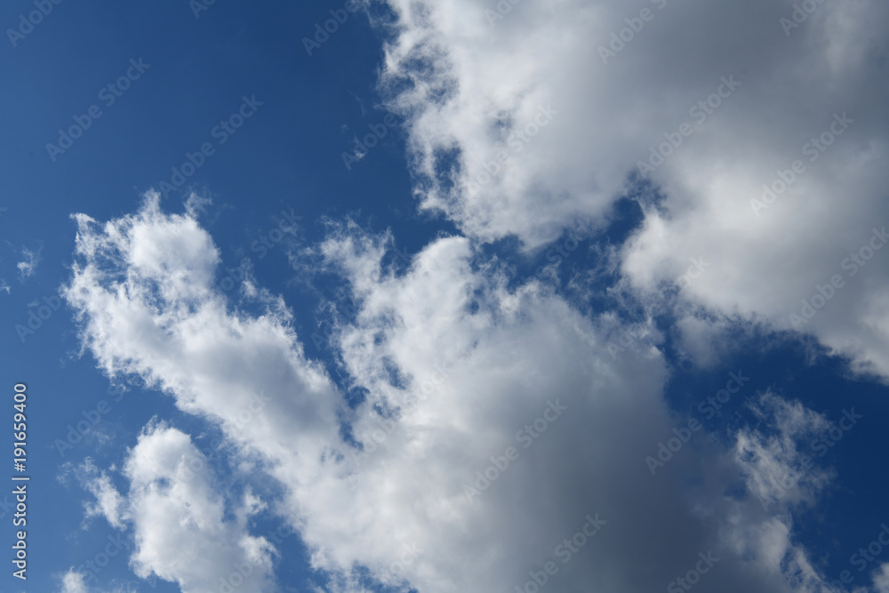 青空と雲「空想・雲のモンスターたち」ダメよ、頑張って、忠告するなどのイメージ 青空と雲「空想・雲のモンスターたち」ダメよ、頑張って、忠告するなどのイメージ