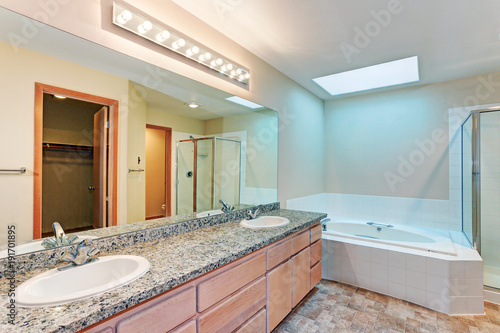 Light and airy bathroom with jetted tub