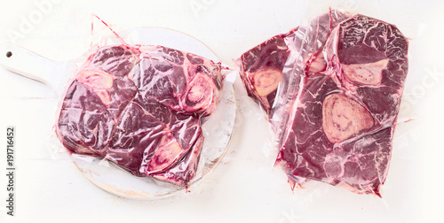 Wallpaper Mural Vacuum sealed fresh beef Torontodigital.ca