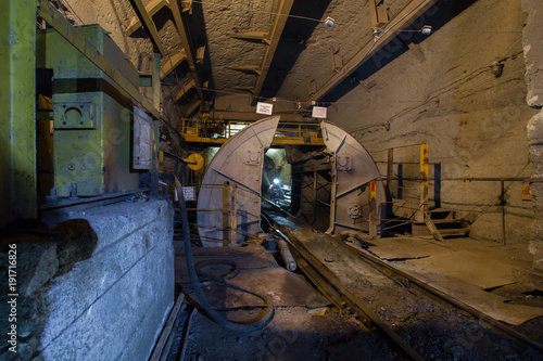 Underground iron ore mine shaft tunnel gallery rotary car dumper