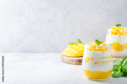 Greek yogurt with mango
