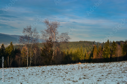 Fototapeta Naklejka Na Ścianę i Meble -  Słoneczne beskidy