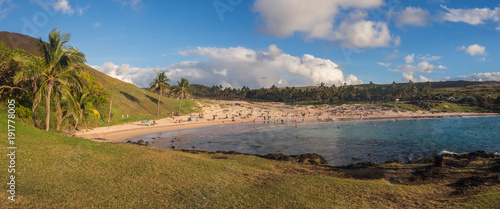Foto Panoramic of Anakena beach in Easter island in Chile