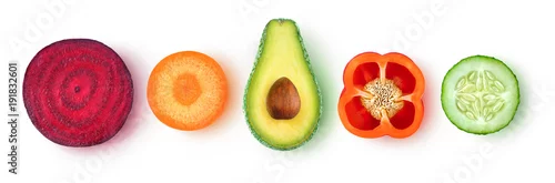 Panel kuchenny z motywem Isolated vegetable pieces. Fresh slices of vegetables (beetroot, carrot, avocado, bell pepper, cucumber) in a row, top view, isolated on white background with clipping path