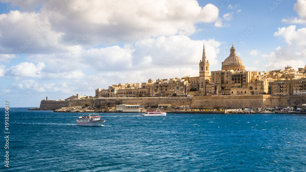 Valletta von Maonel-Island aus gesehen