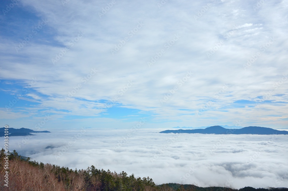 Obraz premium Sea of clouds at Norikura National Park in Nagano Japan