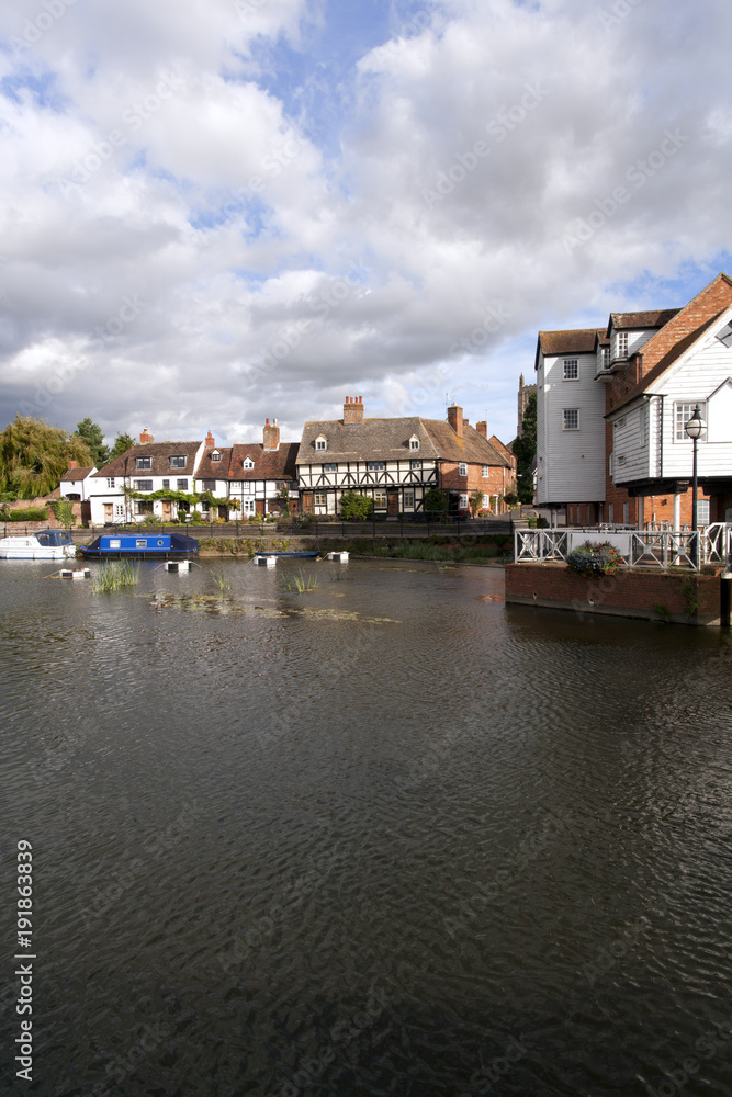 Obraz premium A picturesque corner by Abbey Mill in the town of Tewkesbury, Gloucestershire, Severn Vale, UK