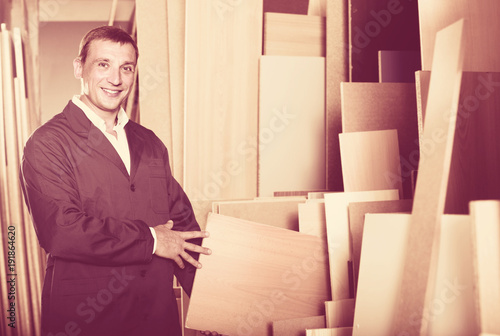 man plywood framing photo