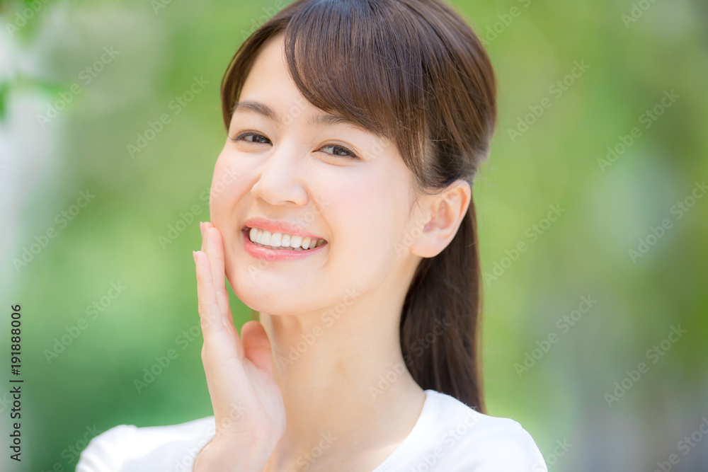 スキンケア・女性・新緑