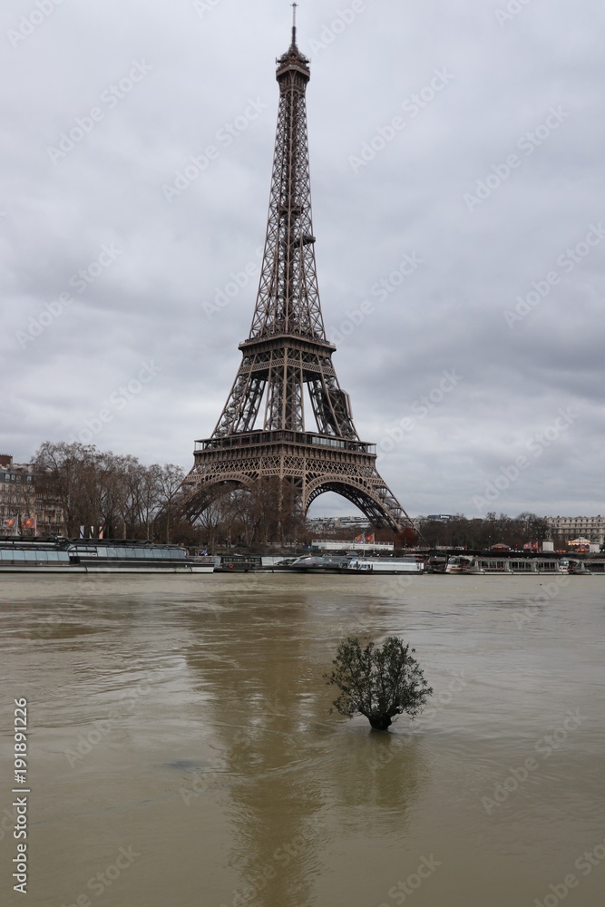 Obraz premium PARIS, inondations 2018, 2