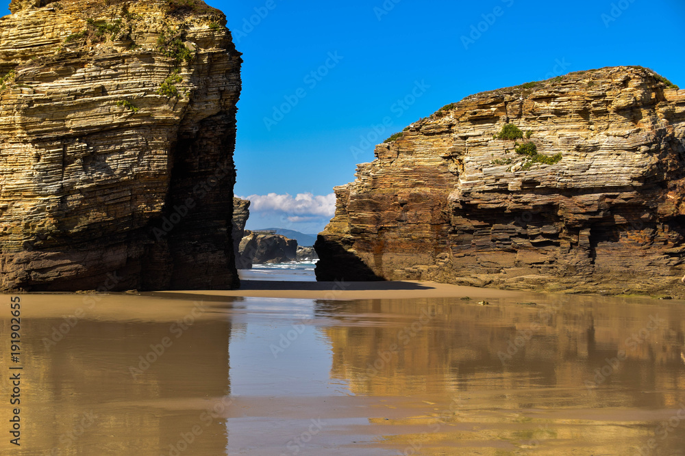 PLAYA DE LAS CATADRELAS