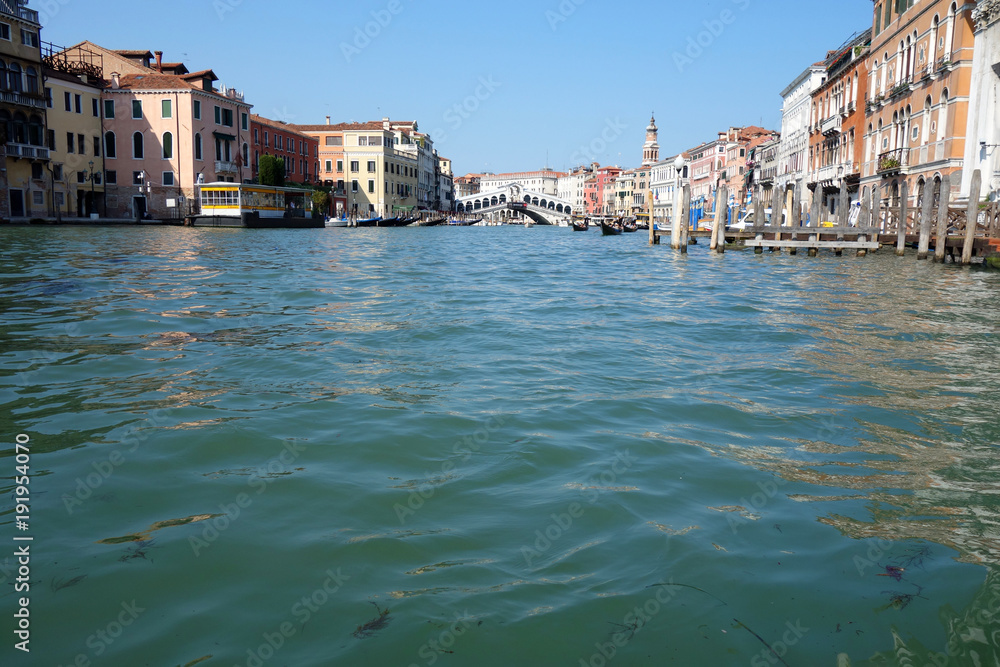 イタリア ベネチア ゴンドラから見る街並み Itary Venice A view from the gondola