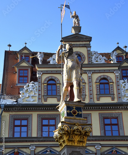 Statue eines römischen Kriegers auf dem Fischmarkt Erfurt - auch 