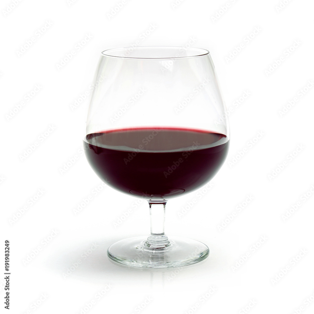 Verre de vin rouge sur fond blanc Verre de vin rouge sur fond blanc