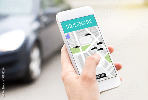 Cuadro en lienzo Ride share taxi service on smartphone screen