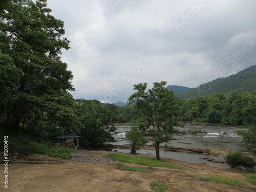 Le fleuve chalakudy avant la mousson (kerala, inde) photo