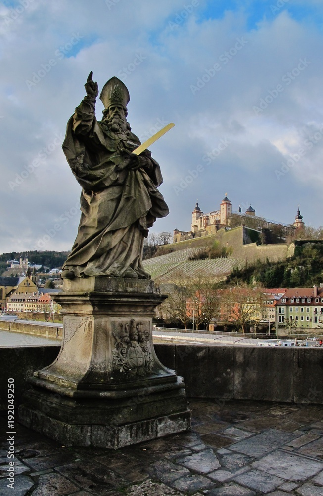 Würzburg, Sankt Kilian auf der Alten Mainbrücke