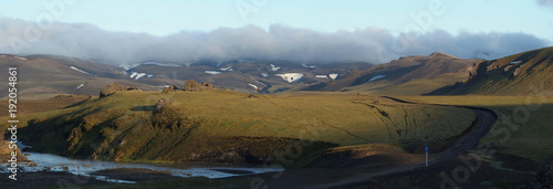 Islandia - górskie krajobrazy Interioru