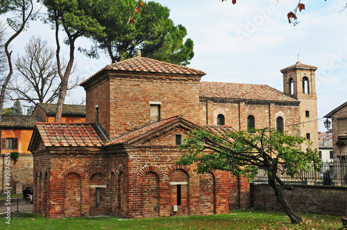 Ravenna, il Mausoleo di Galla Placidia e la chiesa di Santa Maria Maggiore photo