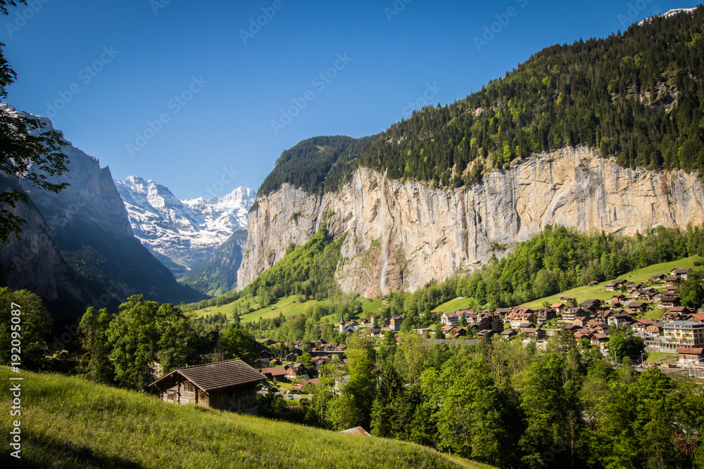 Hike Above Lauterbrunnen