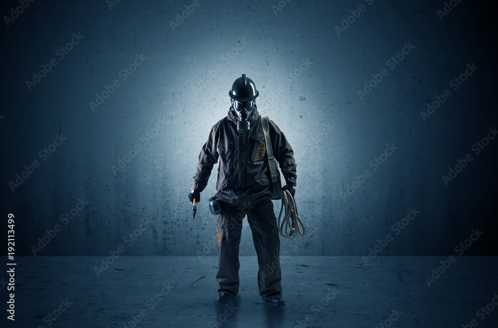 Fototapeta premium Agent in a dark space with arms