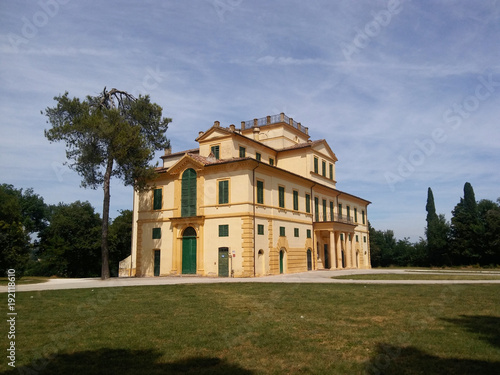 Italian country house in the ancient tradition. Italian Villa for rest at the week end.