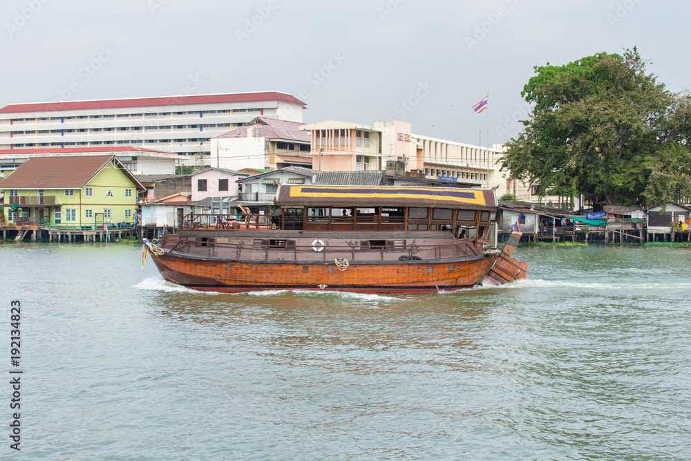 タイ・バンコク・チャオプラヤ川・ボート・観覧船