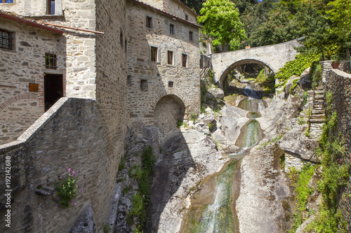 Foto Franciscan monastery in Le Celle. Cortona. Italy