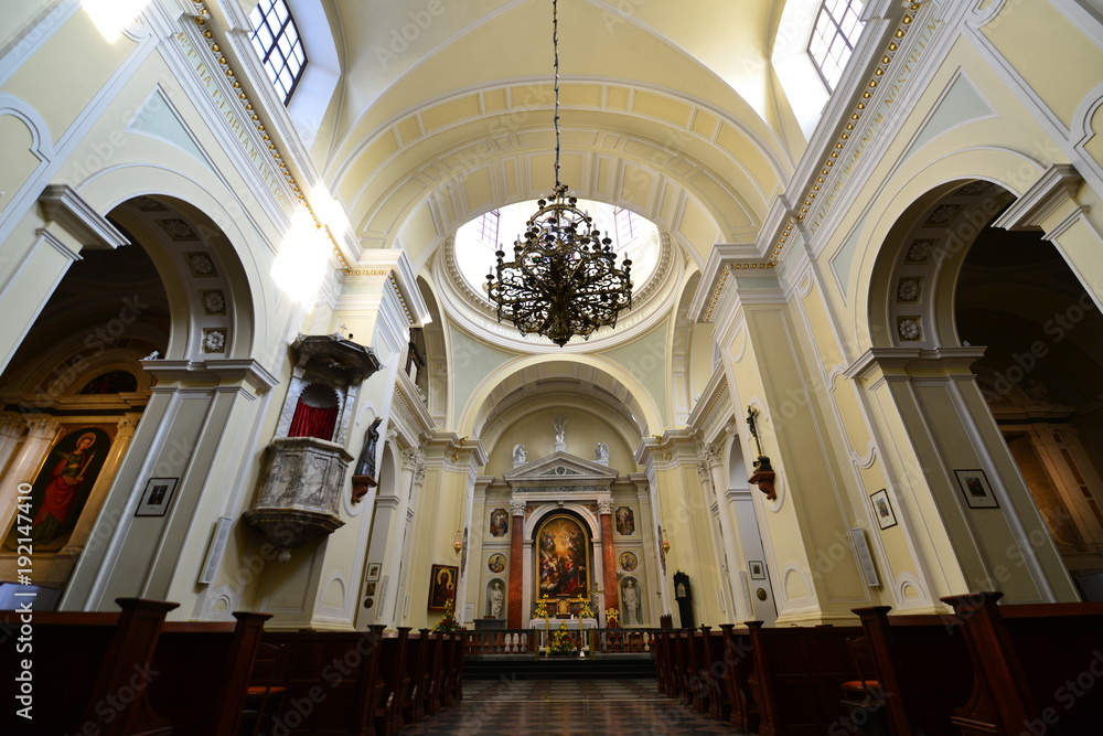 Fototapeta premium ヴィラヌフ宮殿, 教会, ワルシャワ