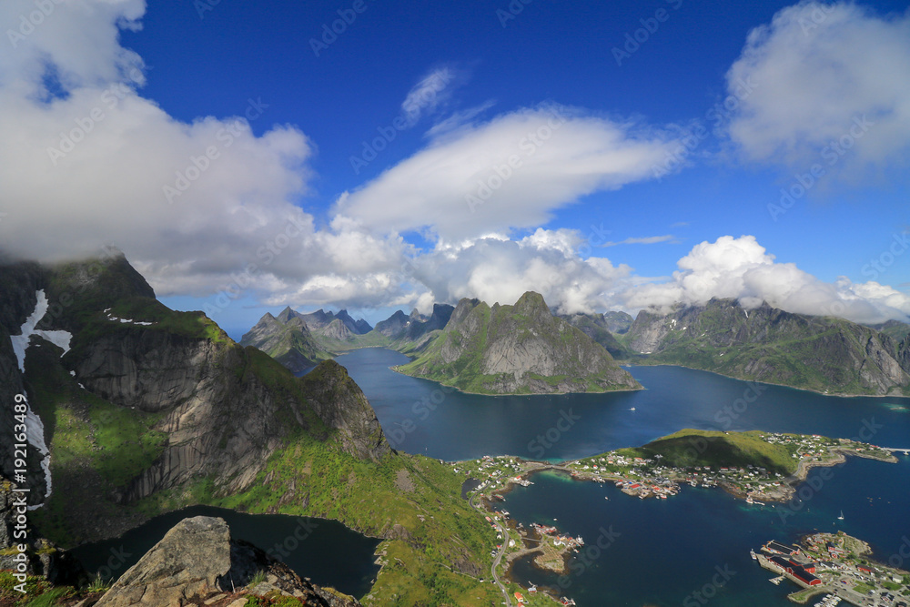 Obraz premium Lofoten, Reinebringen