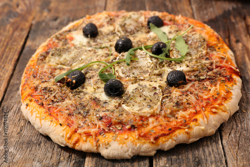 pizza with cheese and olive