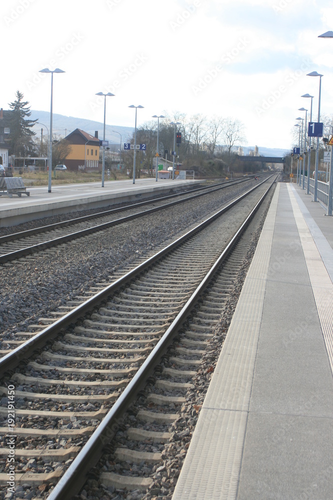 Bahnsteig, Bahnhof, Bahngleise