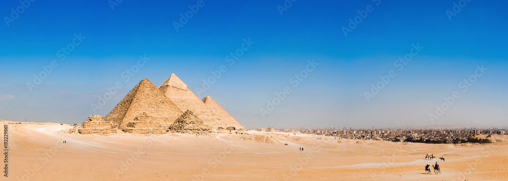 Naklejka premium Panorama of the area with the great pyramids of Giza, Egypt