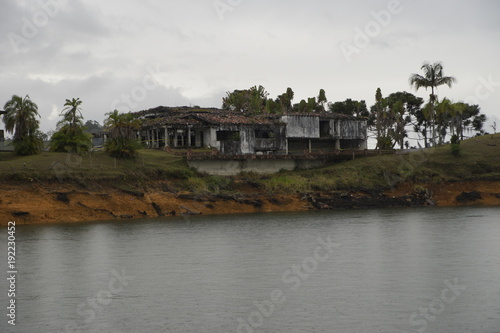 Bild auf Leinwand La-Manuela Ranch Ruins in Guatape - Antioquia