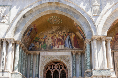  St. Mark s Basilica   Detail of Byzantine architecture  Venice  Italy 