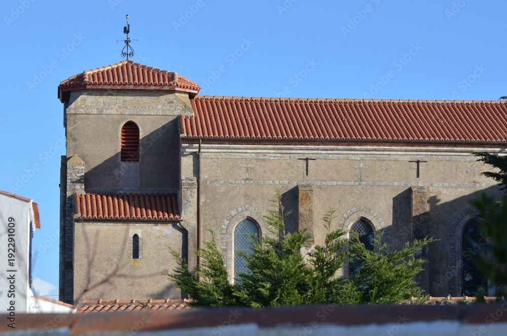 Fototapeta premium île de Noirmoutier, église du Sacré cœur, l'Herbaudière