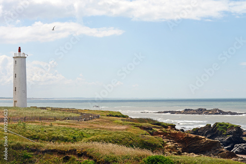 Obraz na płótnie Küste mit Leuchtturm Saint Hillaire de Riez w salonie