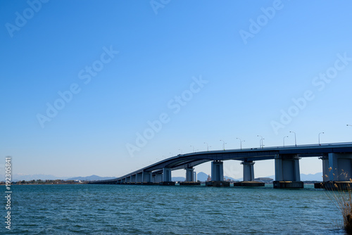 琵琶湖大橋 © Masamitsu